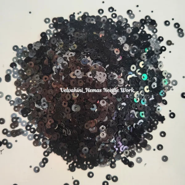 Round Sequins_4mm_Black