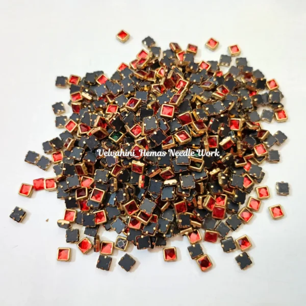 4*4 Square Kundan_Red
